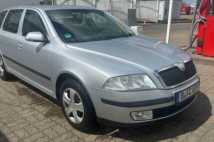 Skoda Octavia 245.000 km 2.200 &euro; Rostock 18069