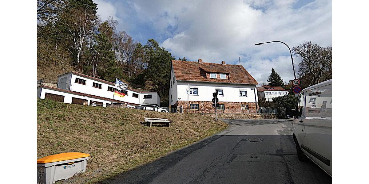 Einfamilienhaus Waldeck - 8 Zimmer, 189 m&sup2;, 980&euro; | Angebot:25349644