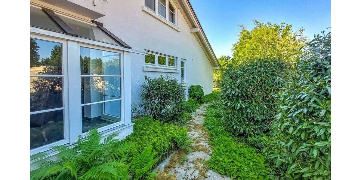 Einfamilienhaus Offenburg Nordoststadt - 9 Zimmer, 348 m&sup2;, 1.190.000&euro; | Angebot:26820465