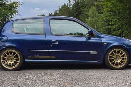 Renault Clio 200.000 km 8.000 &euro; Aachen 52062