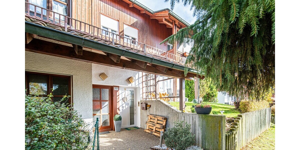 Zwei großzügige Doppelhaushälften - für Kapitalanleger oder als Mehrgenerationenkonzept! 12 zimmer