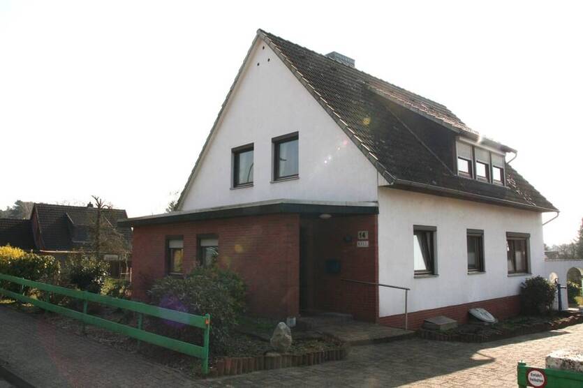 Preissenkung.....Zweifamilienhaus mit Potential ... !!! 6 zimmer