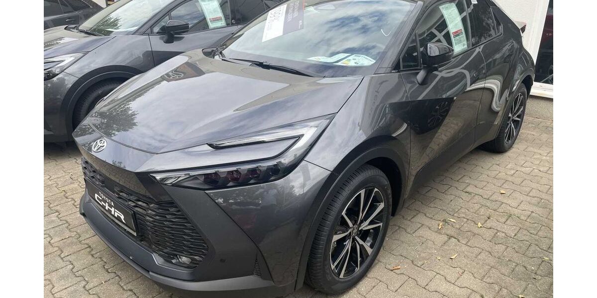 Toyota C-HR 5.000 km 39.900 &euro; Dessau 06847