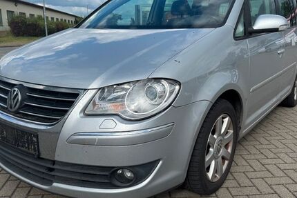 VW Touran 331.500 km 1.500 &euro; Stendal 39576