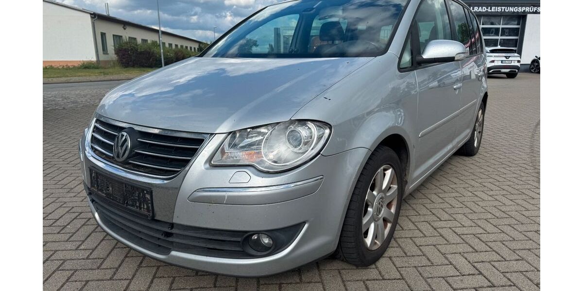 VW Touran 331.500 km 1.500 &euro; Stendal 39576