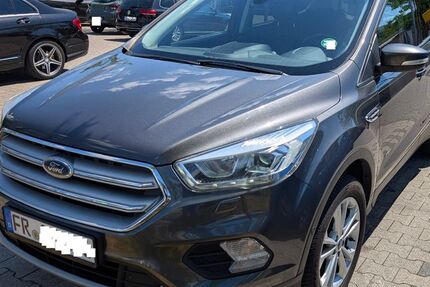 Ford Kuga 108.000 km 13.200 &euro; Freiburg 79115