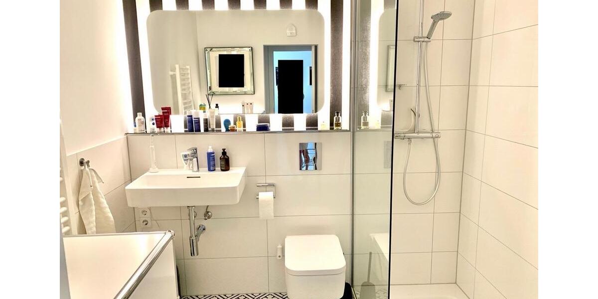 Hochparterre Leonberg - 2.5 Zimmer, 70 m&sup2;, 1.250&euro; | Angebot:26681904