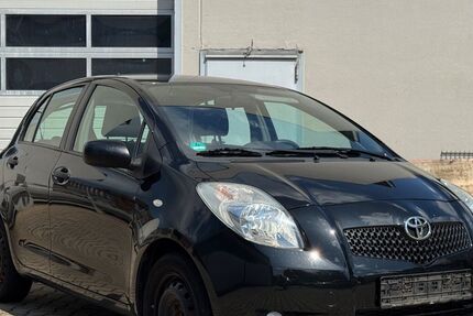 Toyota Yaris 175.000 km 1.750 &euro; Sulzbach-Rosenberg 92237