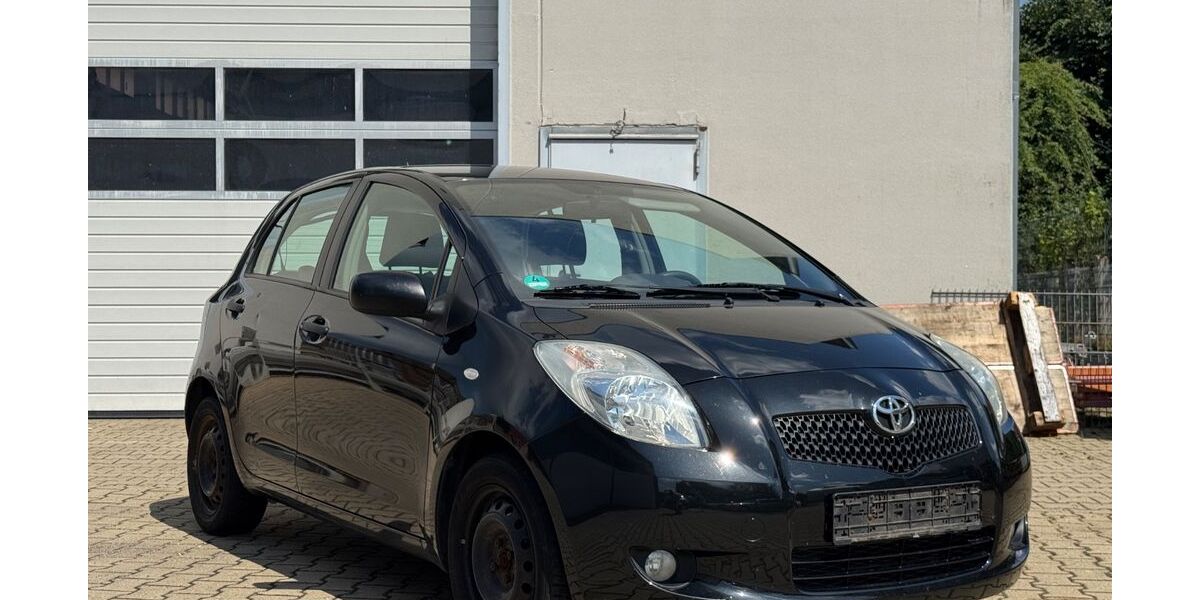 Toyota Yaris 175.000 km 1.750 &euro; Sulzbach-Rosenberg 92237