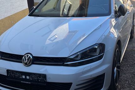 VW Golf 133.600 km 13.000 € Reichartshausen 74934