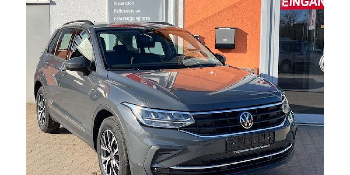 VW Tiguan 77.499 km 27.989 &euro; Dannenberg 29451
