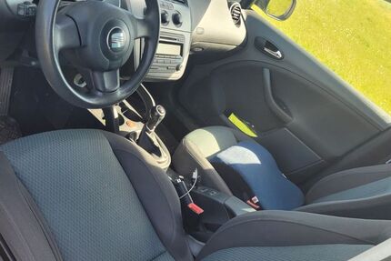 Seat Altea 208.000 km 2.600 € Obertshausen 63179