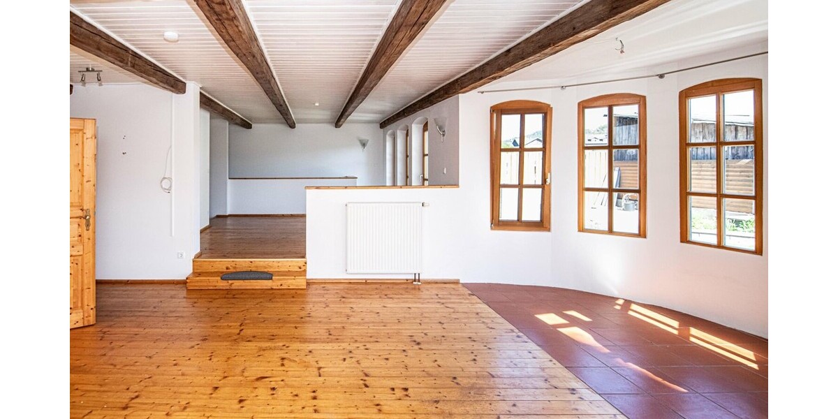 Wohnen, Vermieten oder Mehrgenerationenwohnen unter einem Dach mit zwei separaten Eingängen - Zweifamilienhaus Schönthal / Döfering Döfering | Angebot:26855935