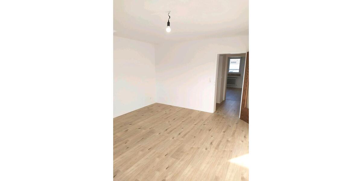 Dachgeschoßwohnung Stolberg (Rheinland) - 3 Zimmer, 65 m&sup2;, 159.000&euro; | Angebot:26762469