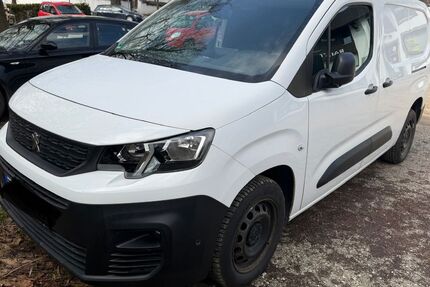 Peugeot Partner 139.000 km 11.400 &euro; Traunreut 83301