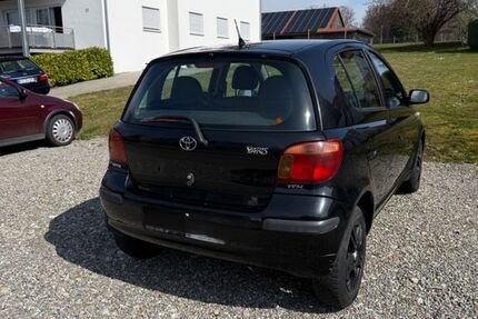 Toyota Yaris 139.500 km 2.400 &euro; Weingarten 88250