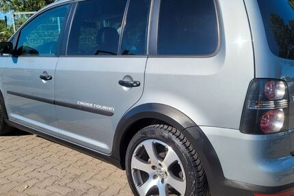 VW Touran 220.000 km 3.999 &euro; Mittenwalde 15749