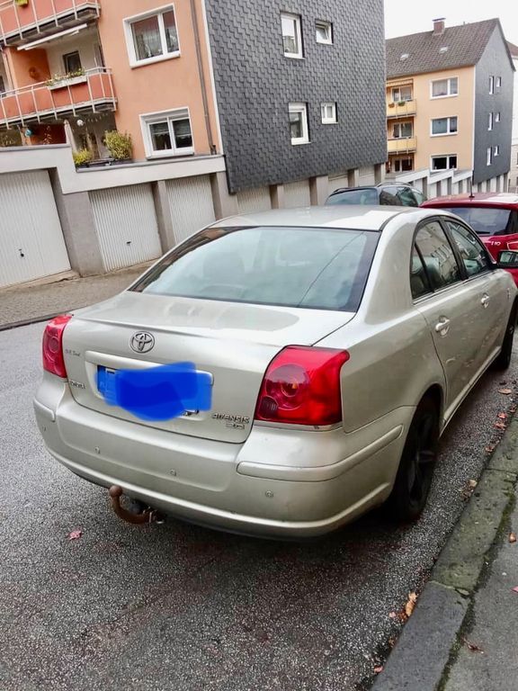 Toyota Avensis 212.000 km 2.550 € Wuppertal 42275