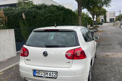 VW Golf 253.000 km 2.200 € Frankfurt am Main 60438