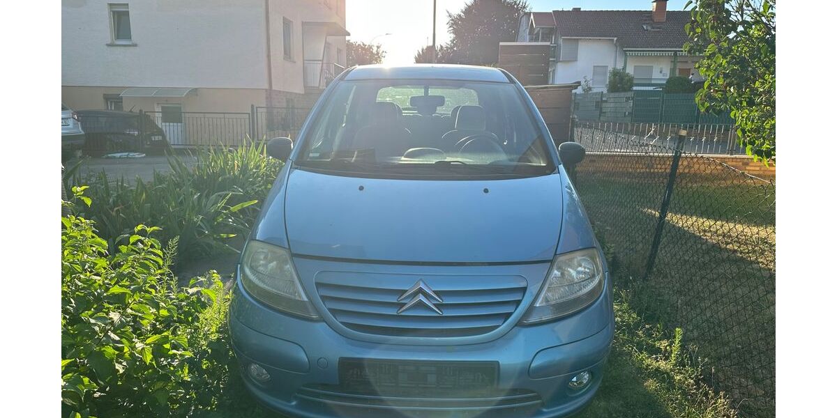 Citroen C3 108.000 km 700 &euro; Karben 61184