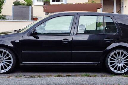 VW Golf 216.000 km 999 &euro; Parkstetten 94365
