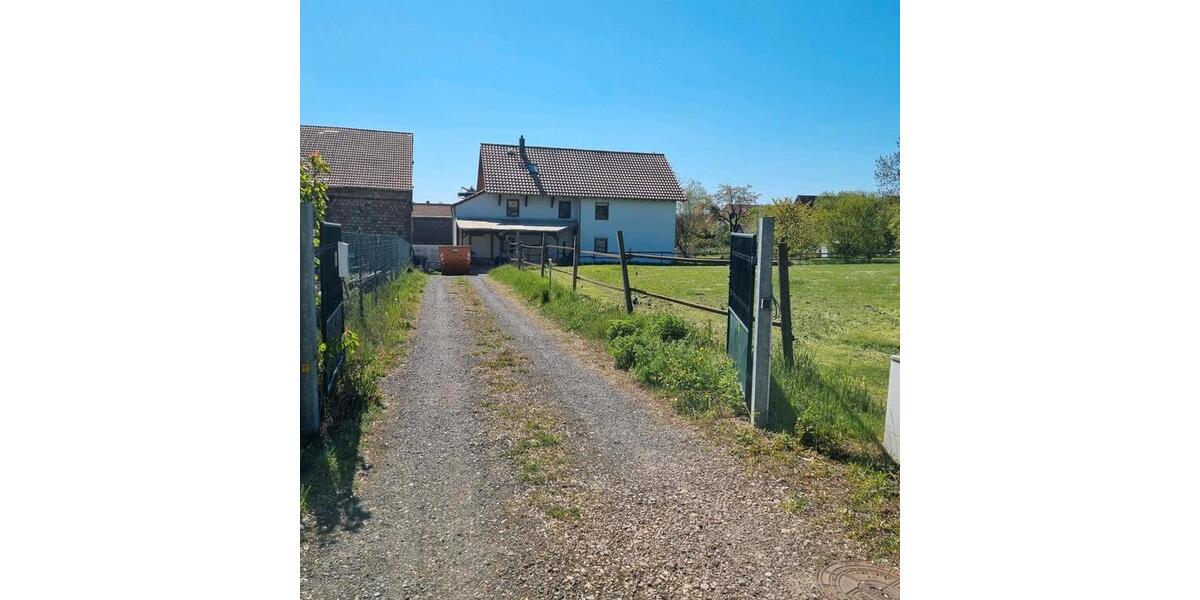 Etagenwohnung Erfurt Kühnhausen - 7 Zimmer, 130 m&sup2;, 1.600&euro; | Angebot:26396263