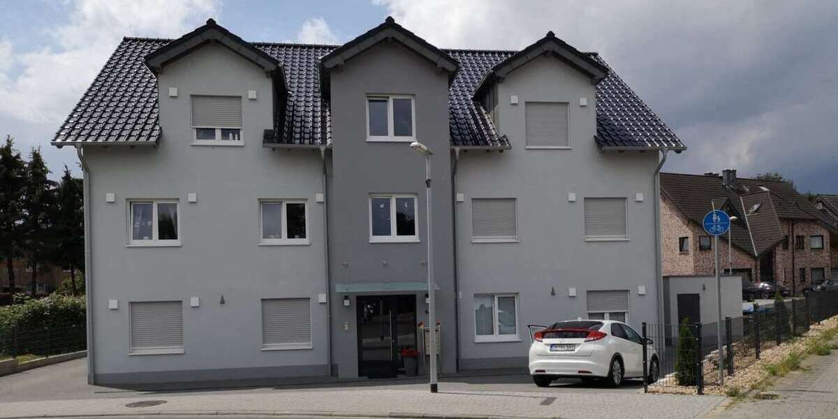Etagenwohnung Bergheim - 3 Zimmer, 75 m&sup2;, 900&euro; | Angebot:24978231