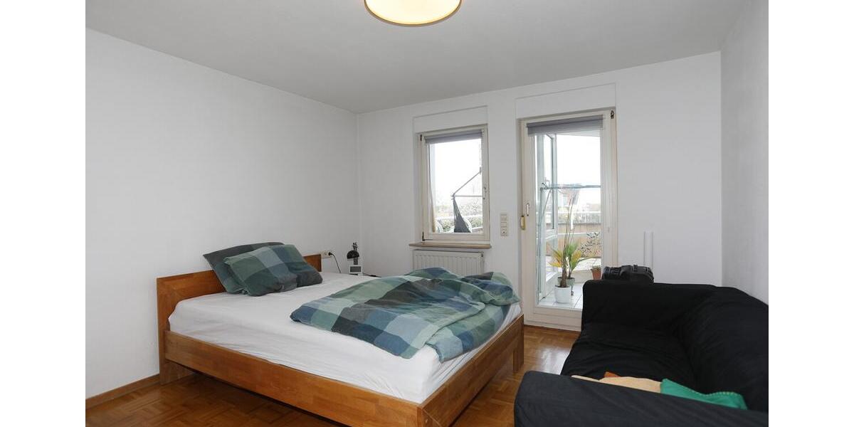 Etagenwohnung Bönnigheim - 2 Zimmer, 82 m&sup2;, 770&euro; | Angebot:26004772