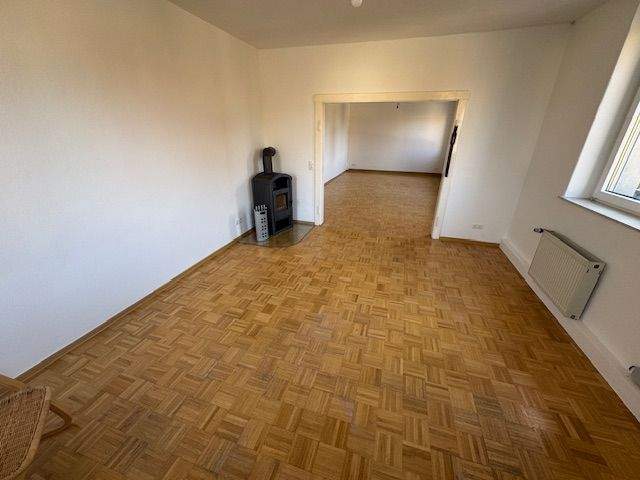 480GS2 - Charmante 4-Zimmer-Wohnung mit Kamin und Einbauküche – direkt an Schule und Bahnhof 4 zimmer