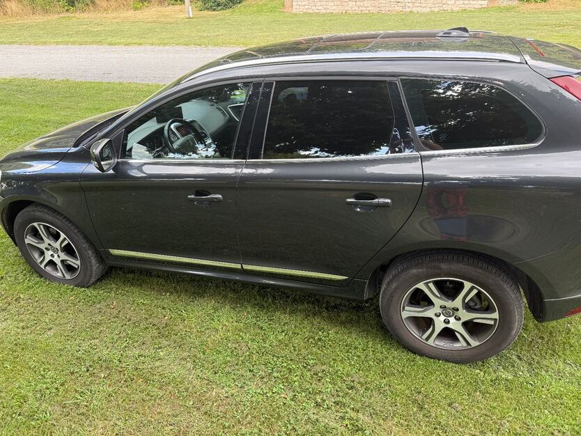 Volvo XC60 155.000 km 18.000 € Am Ohmberg 37345
