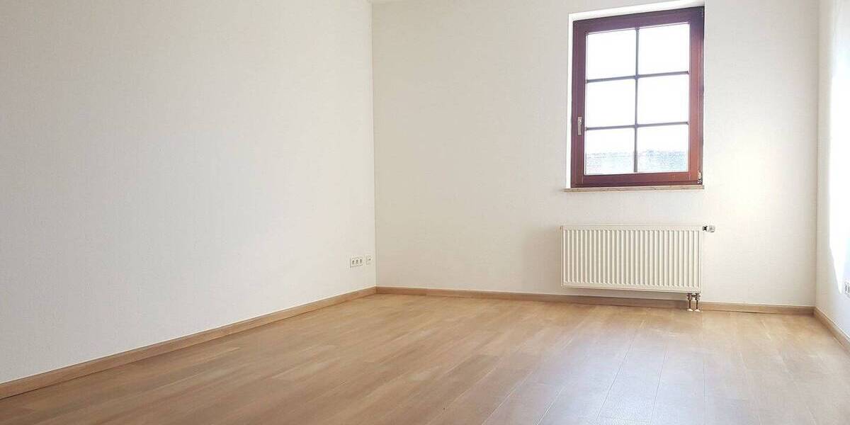 Etagenwohnung Mockrehna - 3 Zimmer, 86 m&sup2;, 550&euro; | Angebot:26487232