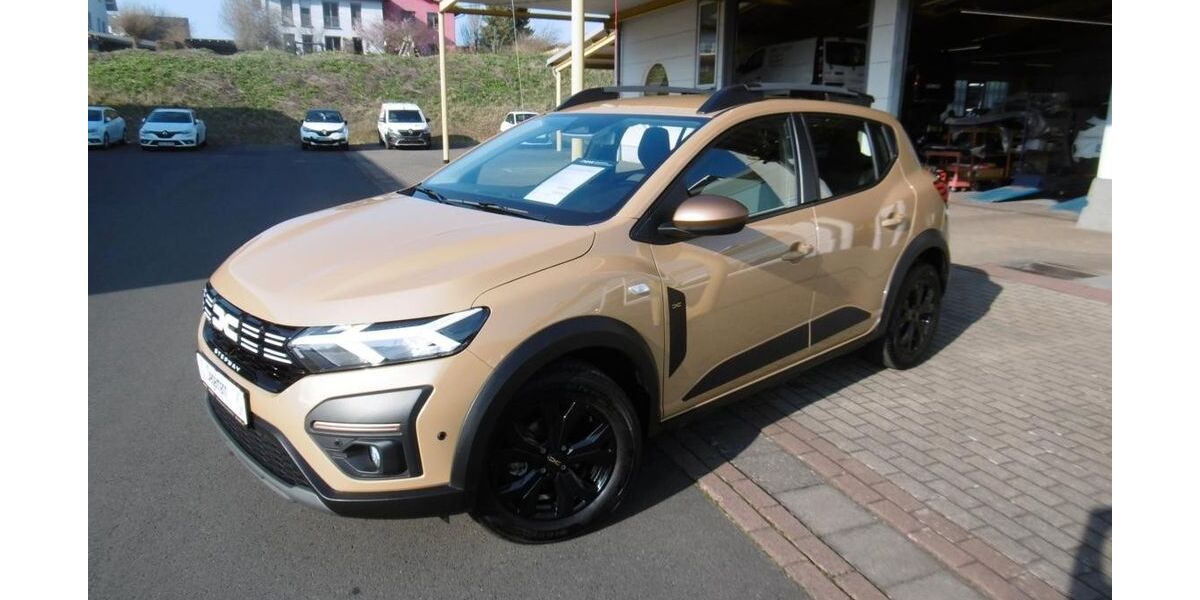 Dacia Sandero 13.825 km 16.630 &euro; Eiterfeld 36132