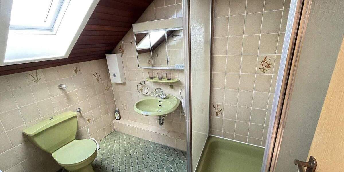 Reihenmittelhaus Langenfeld Richrath - 5 Zimmer, 150 m&sup2;, 498.000&euro; | Angebot:25409671