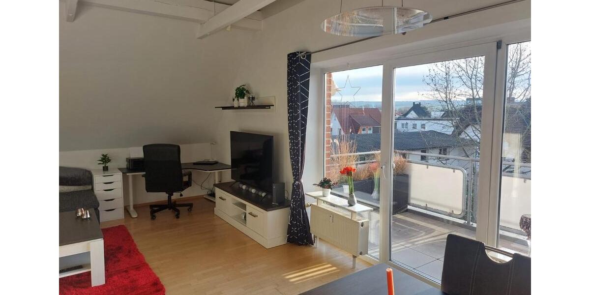 3 Zimmer Dachgeschoss Wohnung mit Balkon in zentraler Lage 3 zimmer