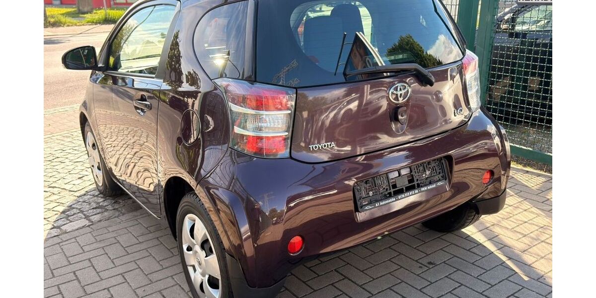 Toyota IQ 94.000 km 6.490 &euro; Berlin Weißensee-Pankow 13086