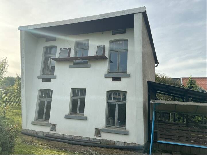 Einfamilienhaus Schönbrunn - 5 Zimmer, 140 m&sup2;, 180.000&euro; | Angebot:26501704