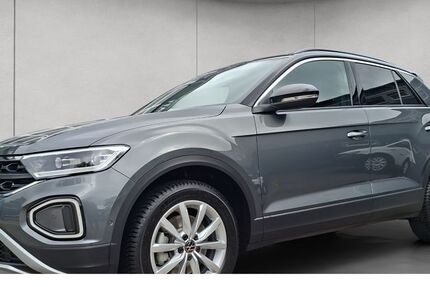 VW T-Roc 24.993 km 30.975 € Hamburg 21029