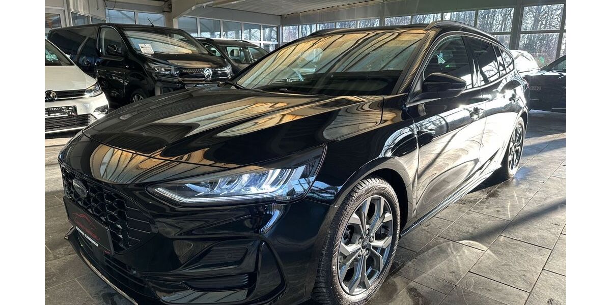 Ford Focus 24.800 km 19.599 &euro; Versmold 33775