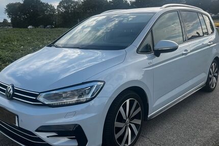 VW Touran 107.144 km 18.900 &euro; Fürstenfeldbruck 82256