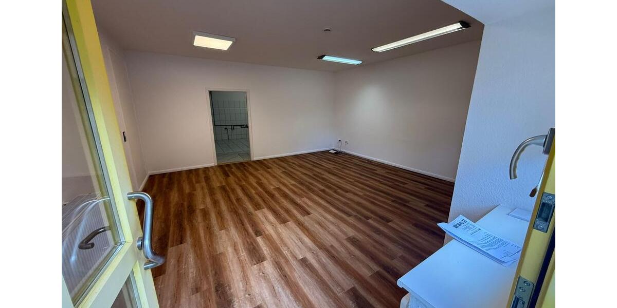 Bürofläche in Altwarmbüchen zu vermieten zimmer