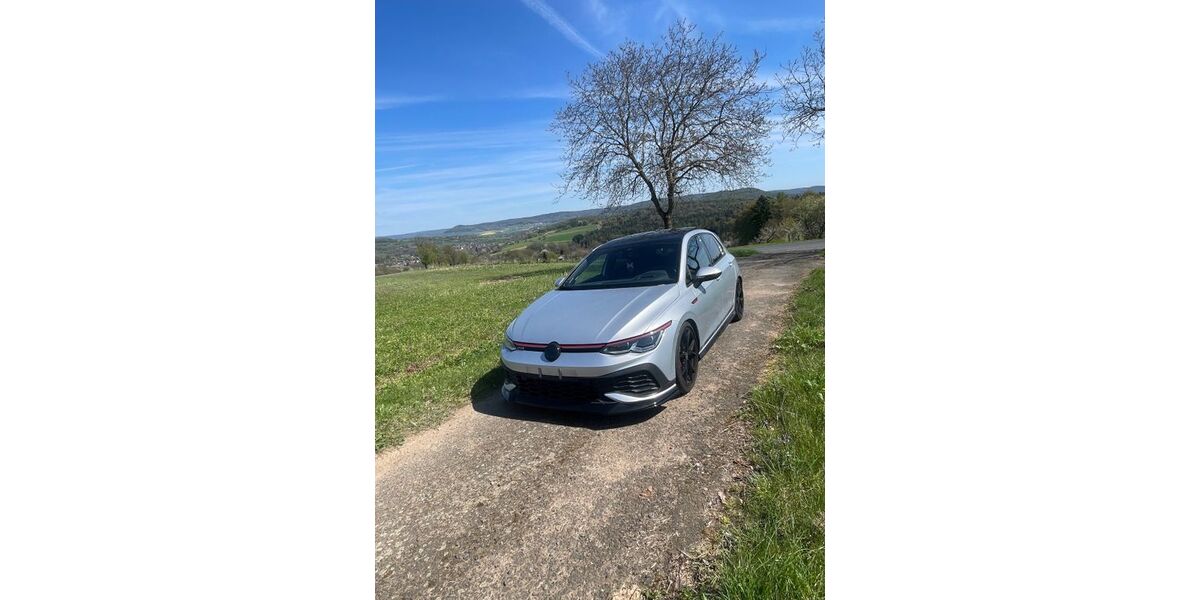 VW Golf 95.700 km 30.499 &euro; Großkrotzenburg 63538