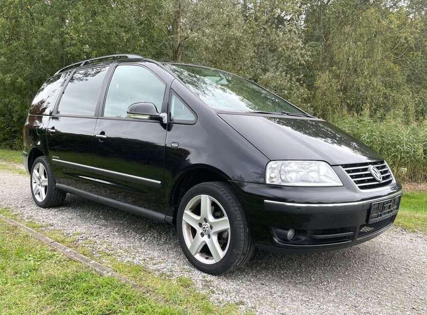 VW Sharan 228.000 km 4.490 € Bremen 28197