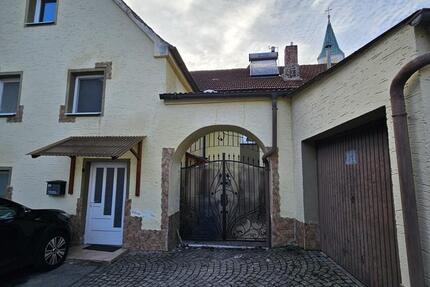 Haus Falkenstein - 6 Zimmer, 4 m&sup2;, 240.000&euro; | Angebot:25378019