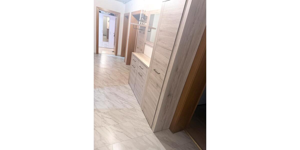 Etagenwohnung Ingolstadt Nordost - 4 Zimmer, 90 m&sup2;, 375.000&euro; | Angebot:26818595