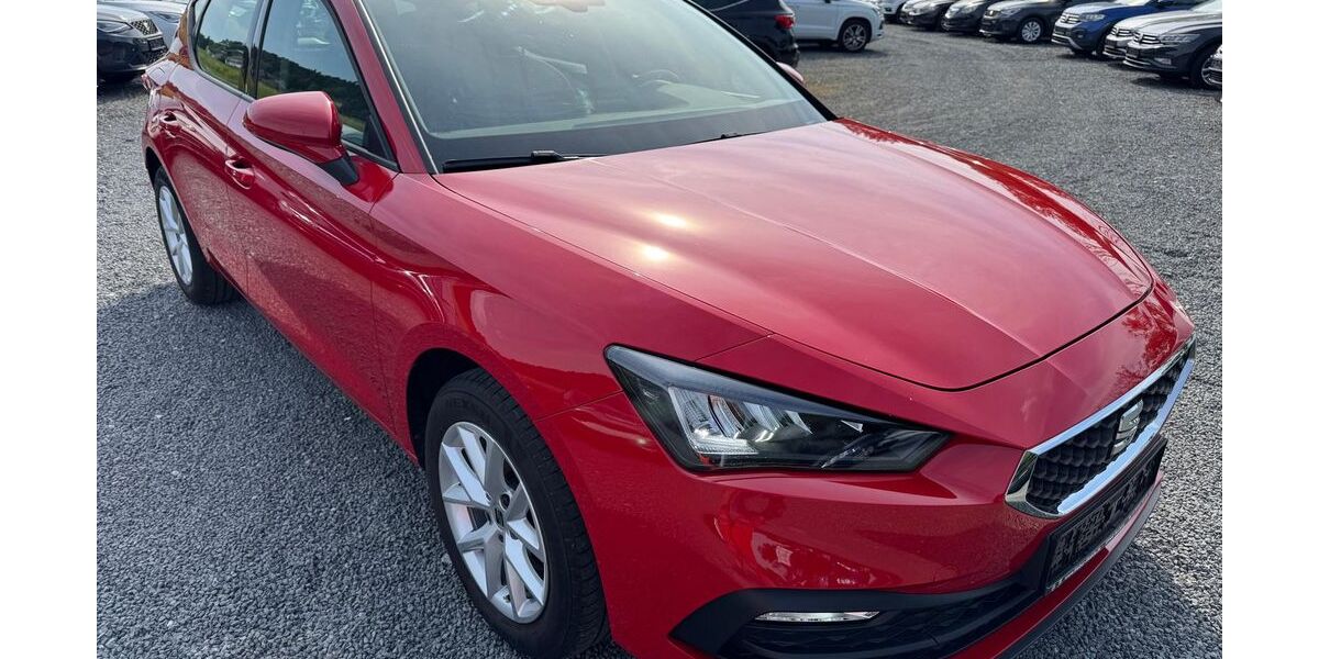 Seat Leon 32.476 km 16.499 &euro; Boxberg 97944