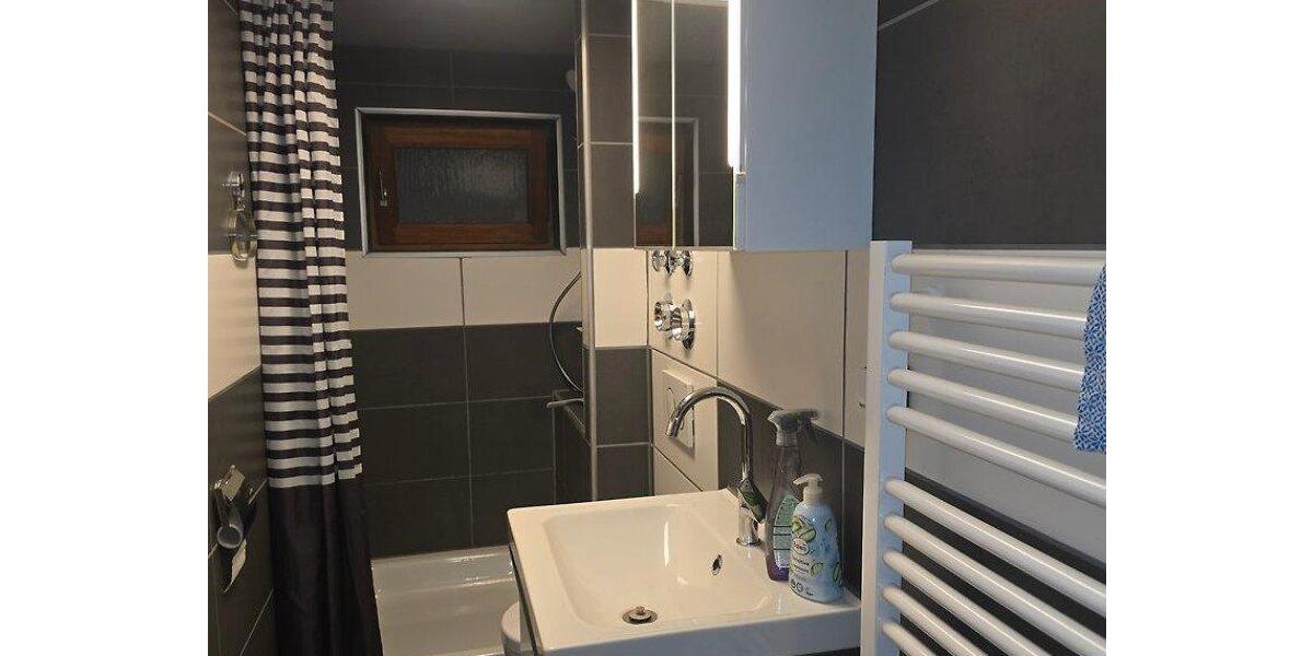 Mehrfamilienhaus, Wohnhaus Rottenburg am Neckar - 9 Zimmer, 223 m&sup2;, 749.000&euro; | Angebot:26639408