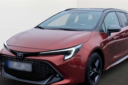Toyota Corolla 12.000 km 33.990 &euro; Offenbach 63071