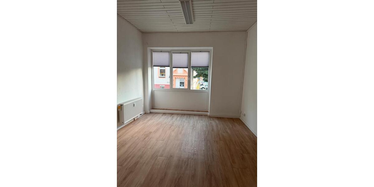 Mehrfamilienhaus, Wohnhaus Aue-Bad Schlema Bad Schlema - 18 Zimmer, 330 m&sup2;, 265.000&euro; | Angebot:27442905