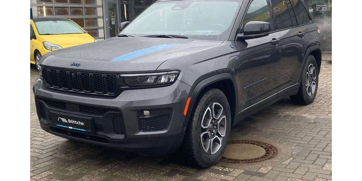 Jeep Grand Cherokee 49.997 km 54.990 &euro; Dessau-Roßlau 06842