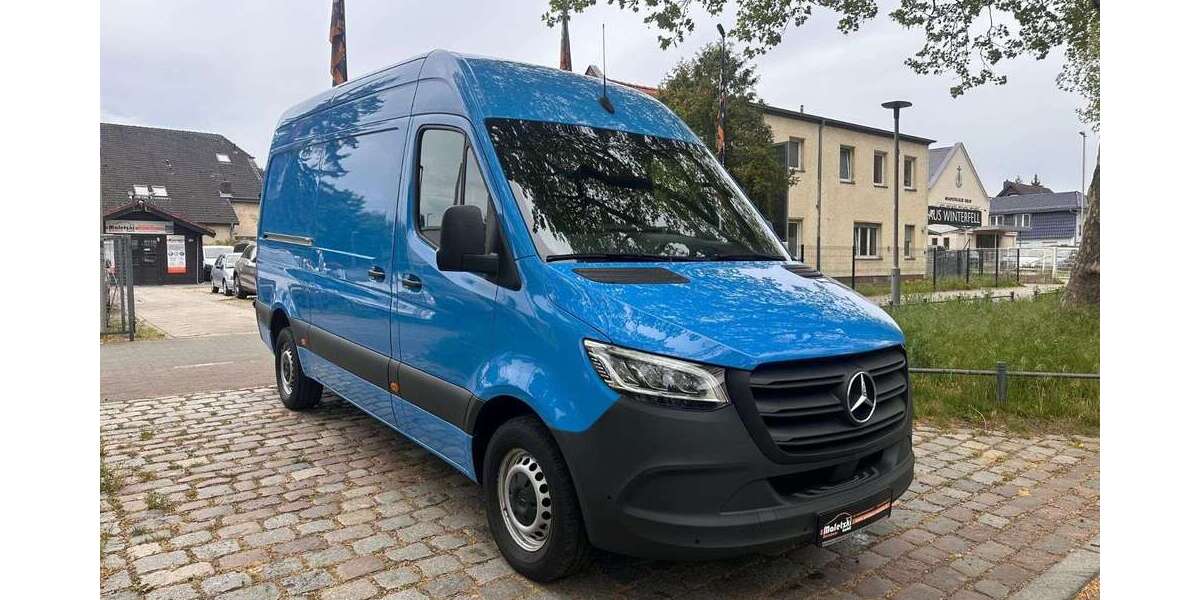 Mercedes-Benz Sprinter 199.800 km 24.950 &euro; Berlin 12357